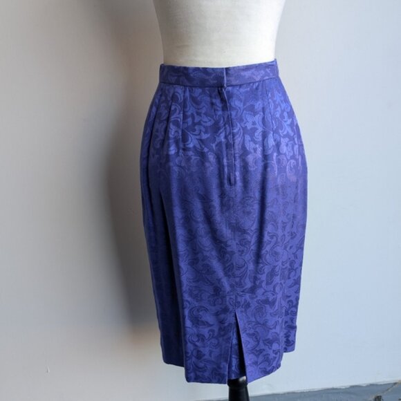 Vintage Adele Wechsler 100% Silk 2 Piece Skirt Suit Sweater Set - Picture 7 of 10